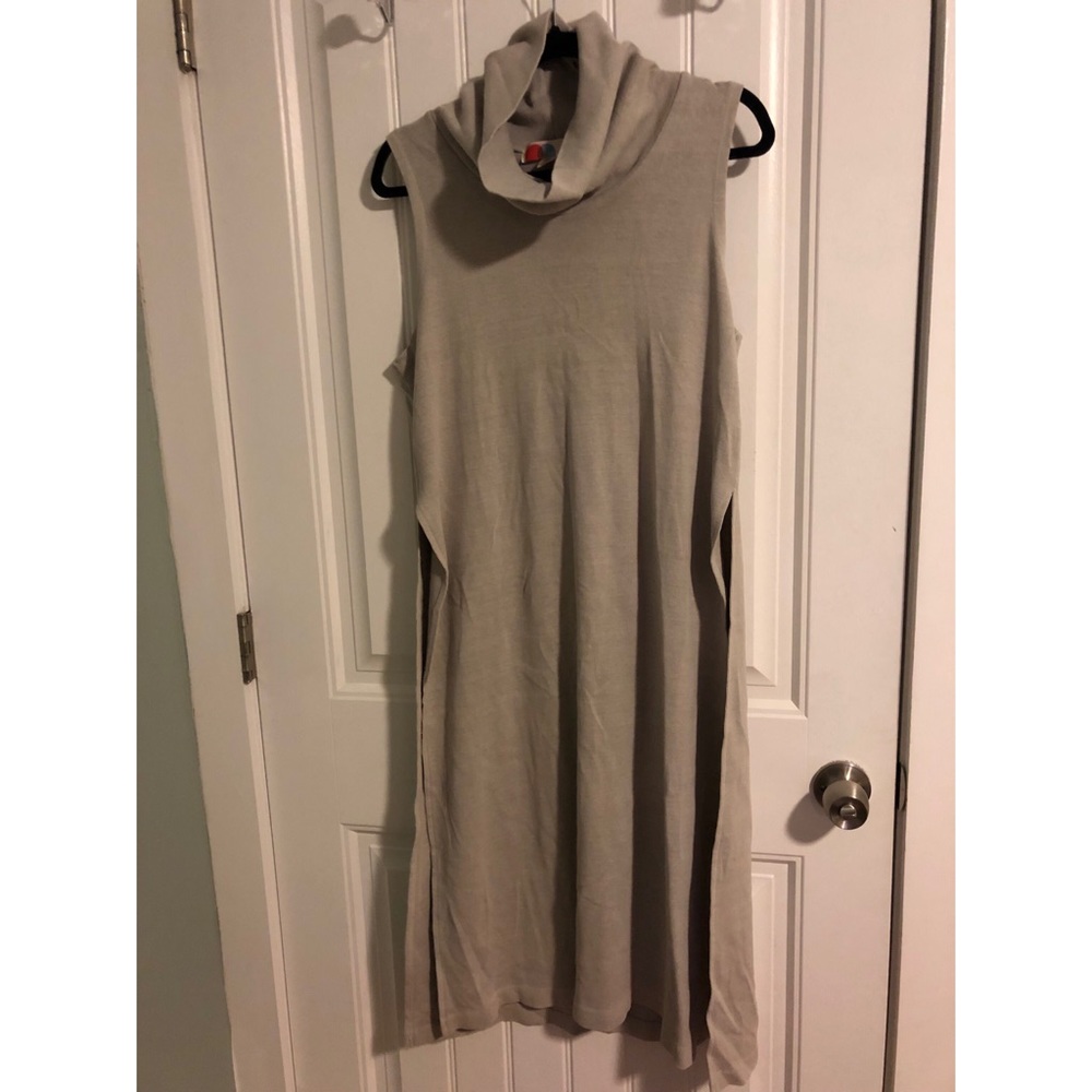 NWT EP Beach. Size Small